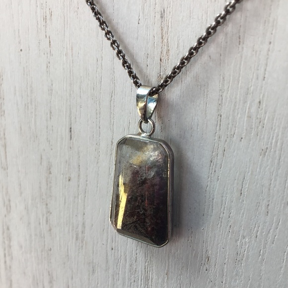 Faceted Rainbow Titanium lodolite Necklace - Picture 2 of 5